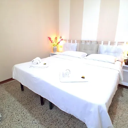 Le Giare 2* 马里纳-迪-皮特拉桑塔