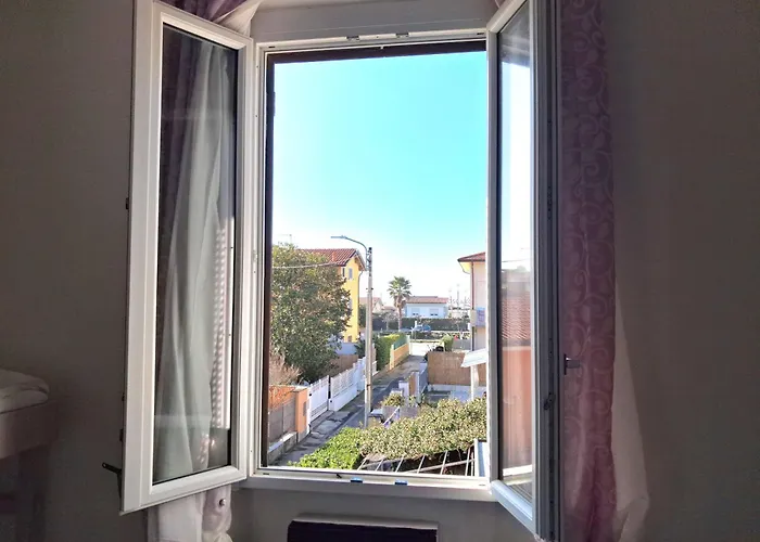 Le Giare 马里纳-迪-皮特拉桑塔