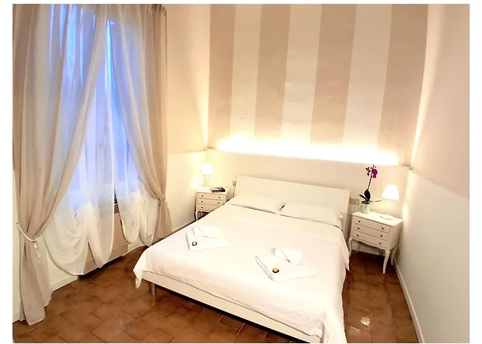 Le Giare 酒店 马里纳-迪-皮特拉桑塔